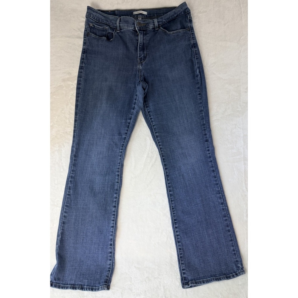 Levi's Classic Boot Women's Jeans Size 8 Blue Mid Rise Bootcut Denim